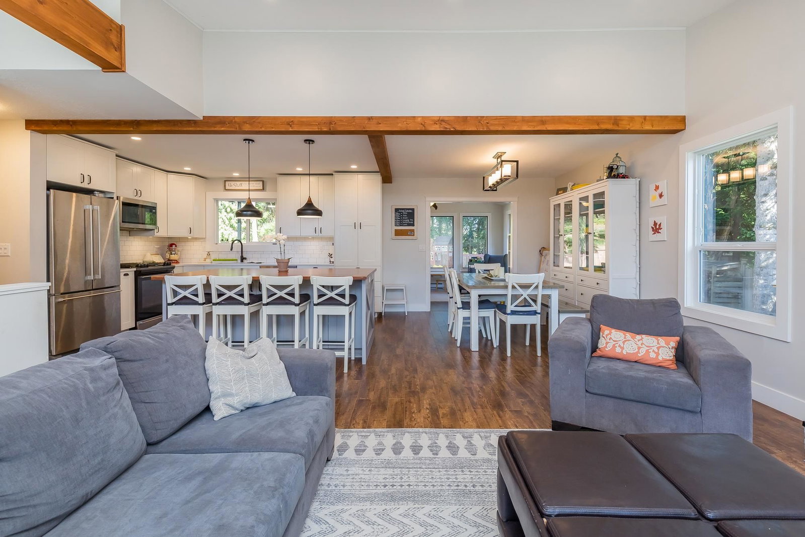 Listing Image 15