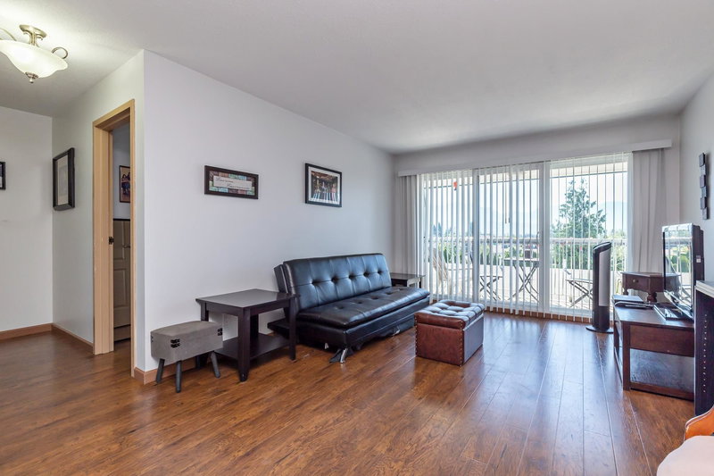 304 - 46374 Margaret Avenue, Chilliwack, V2P 2H1 | Image 3