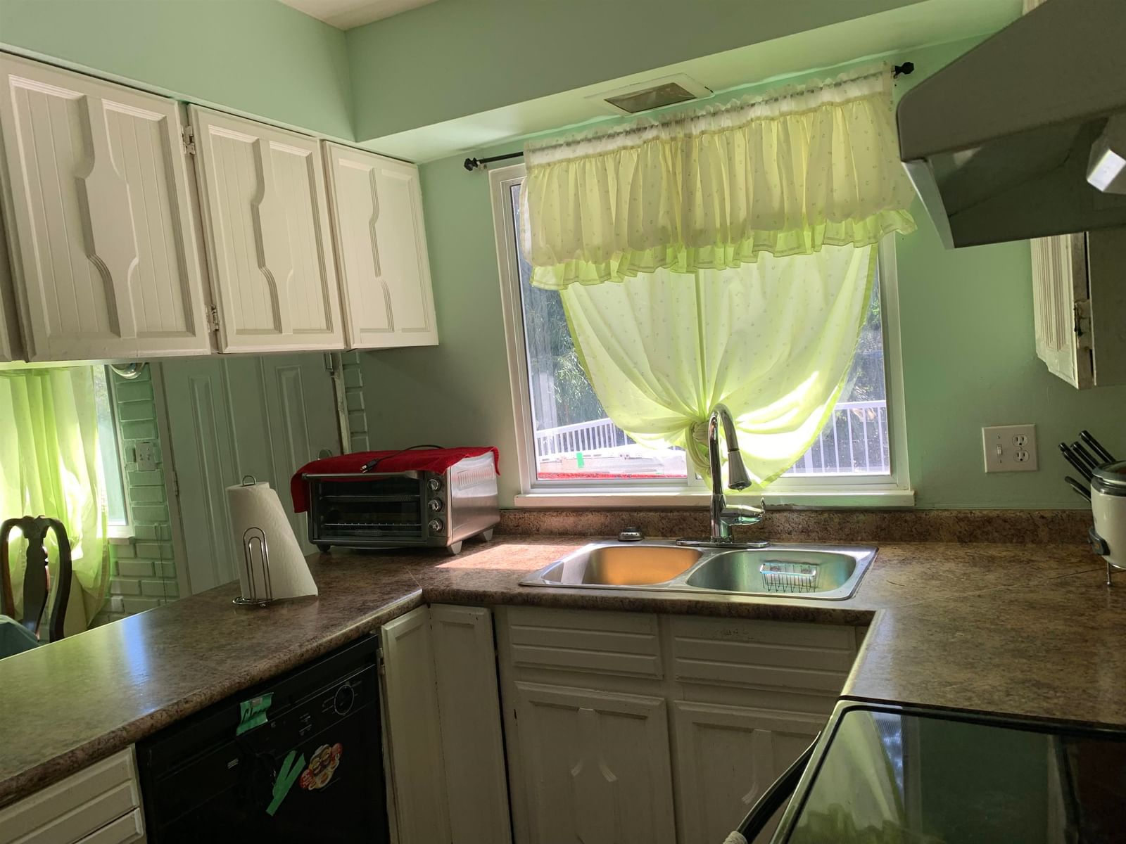 Listing Image 8