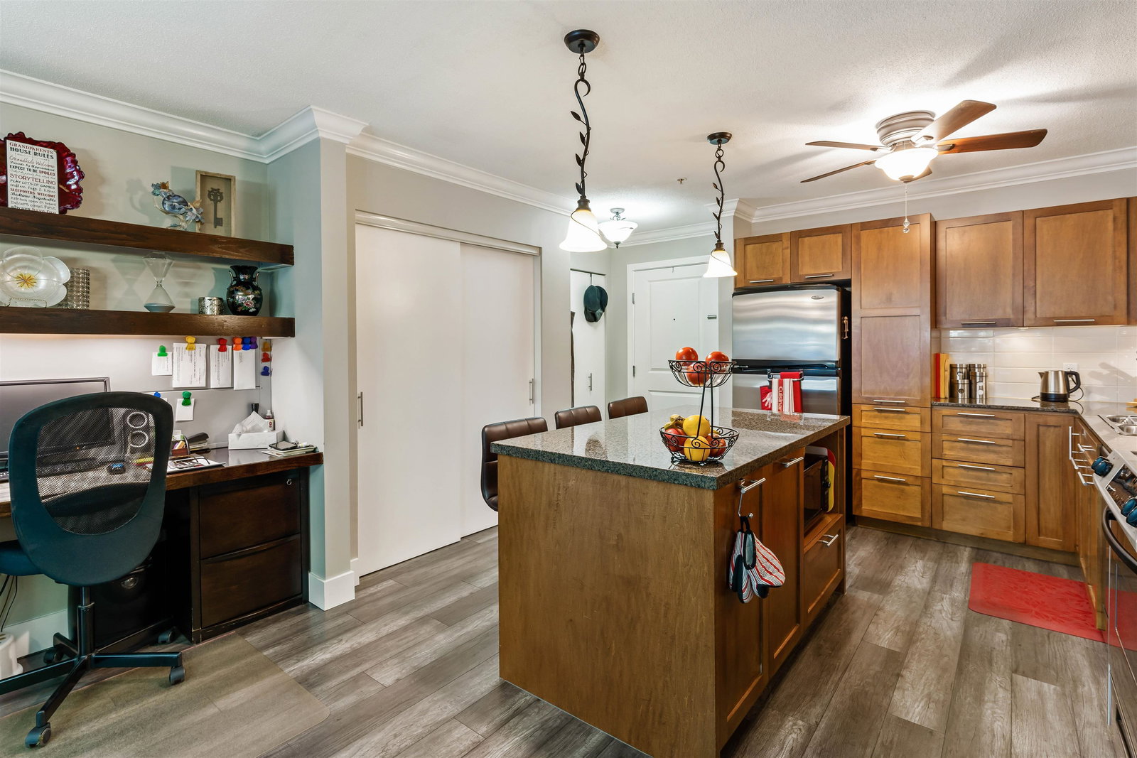 Listing Image 15