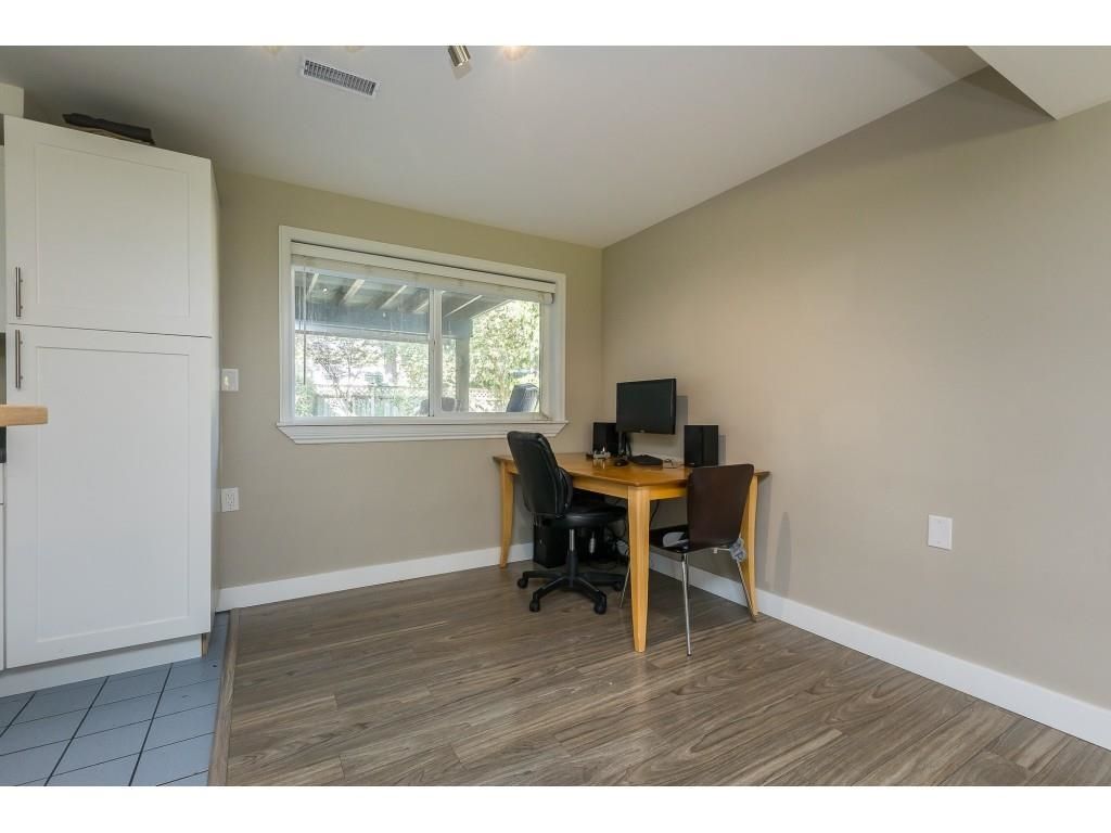 Listing Image 27