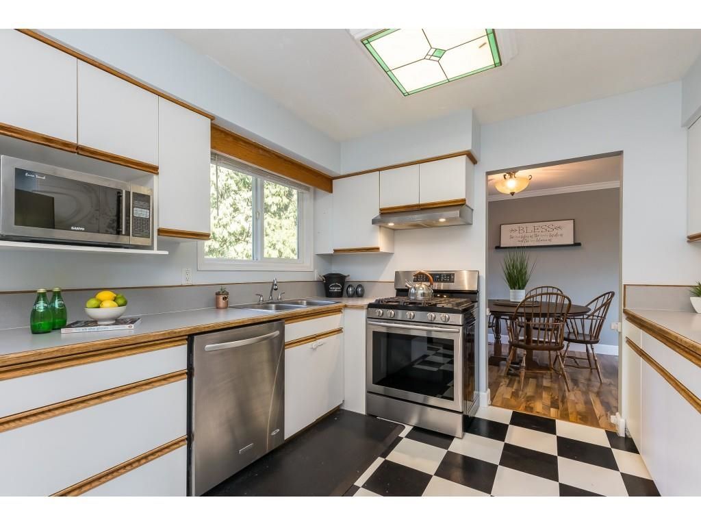 Listing Image 5