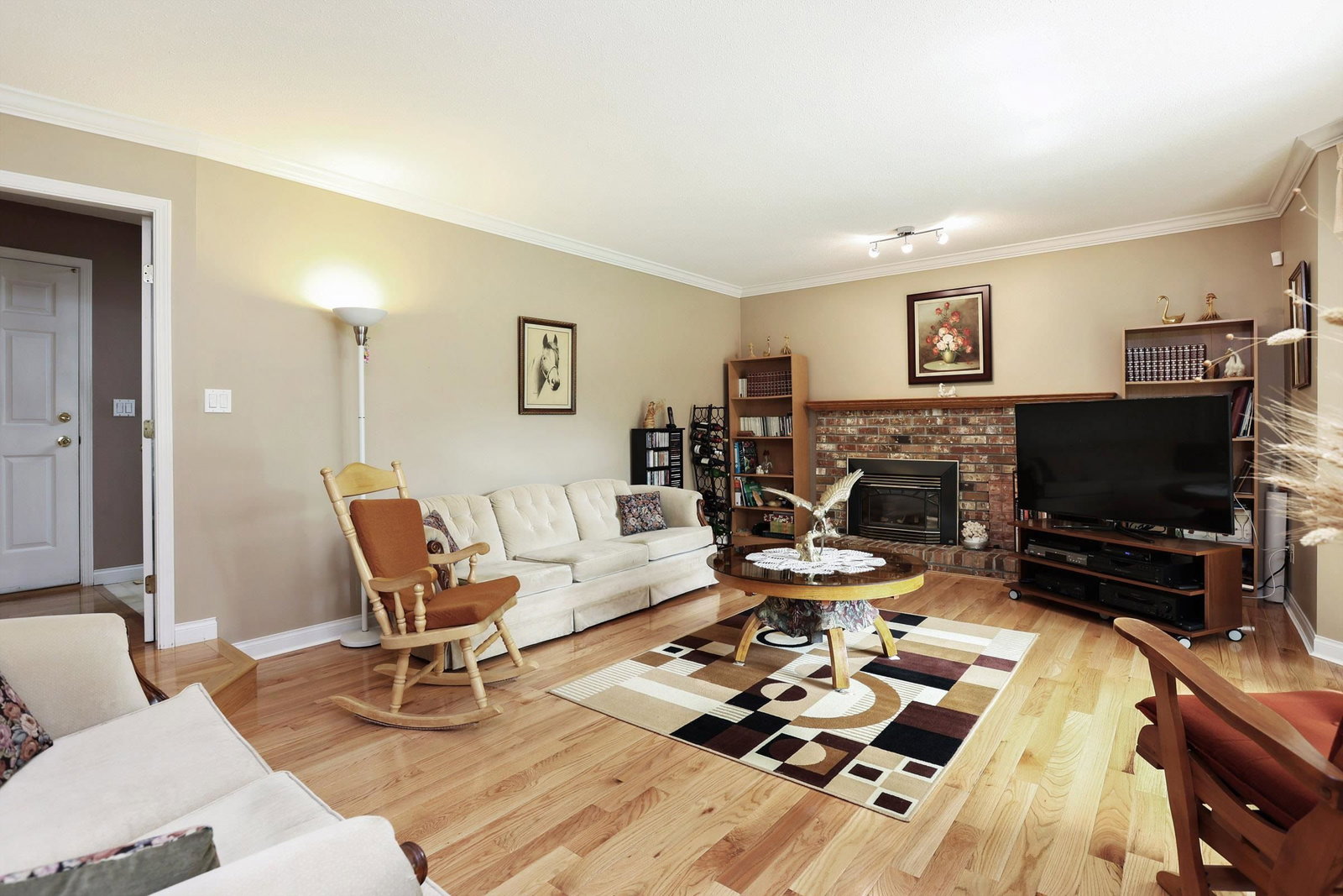 Listing Image 13