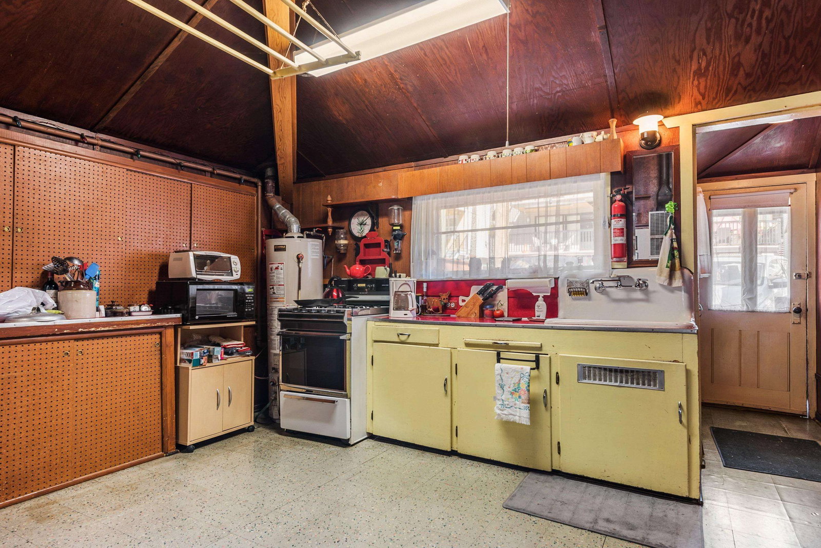 Listing Image 18