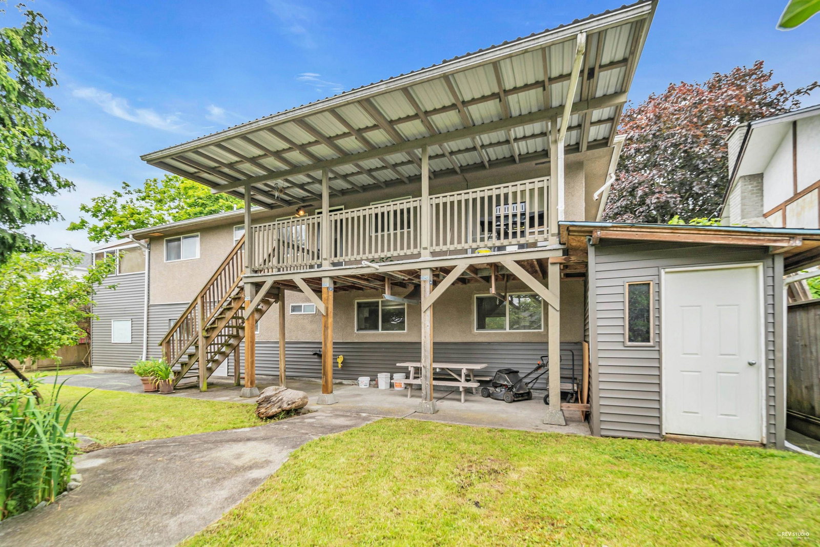 Listing Image 6