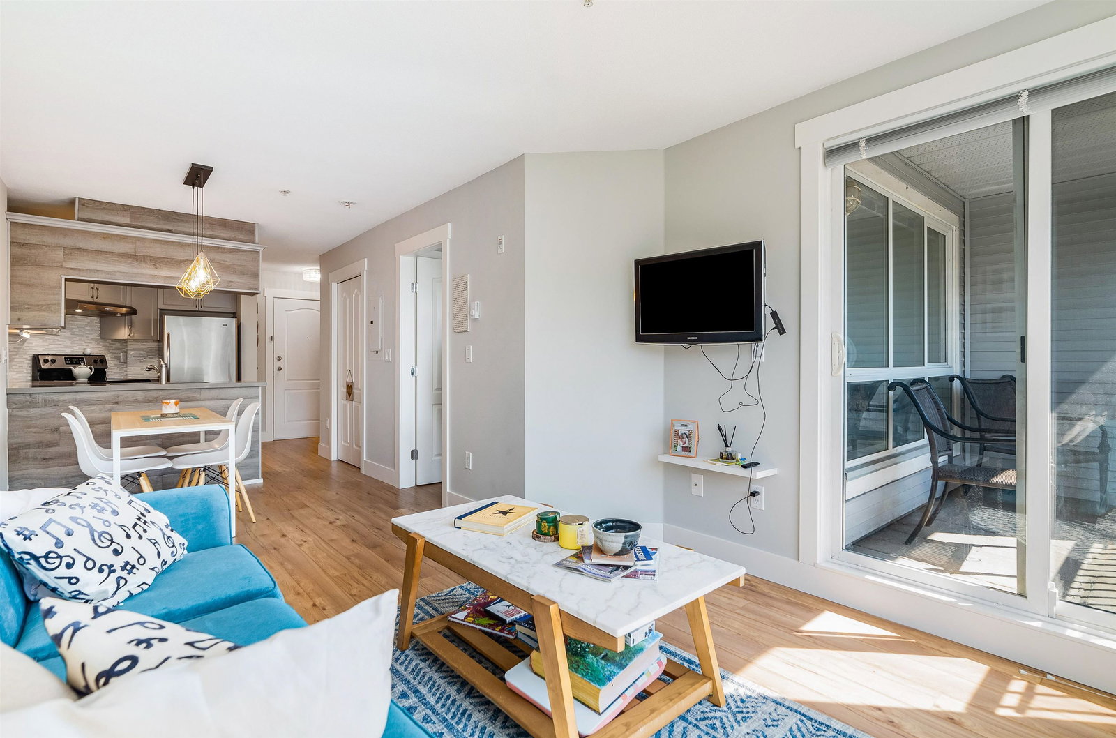 Listing Image 9