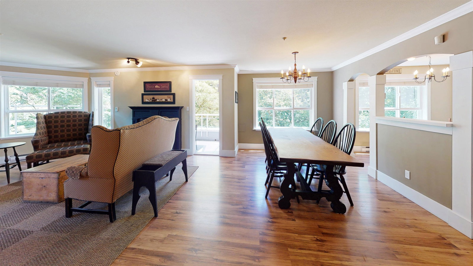 Listing Image 5