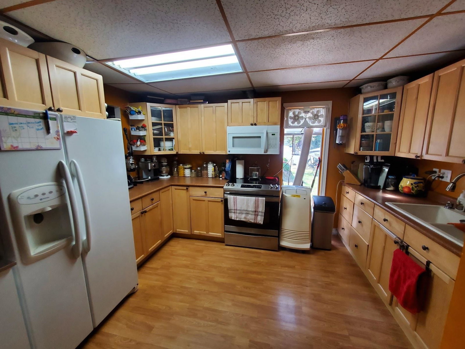 Listing Image 10