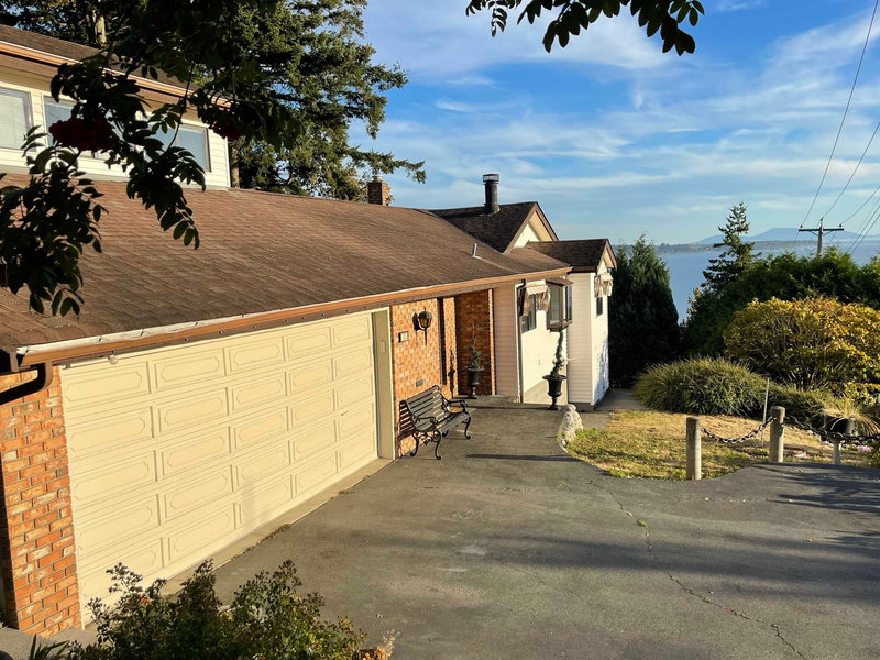 1352 Oxford Street, White Rock, V4B 3R2 | Image 3