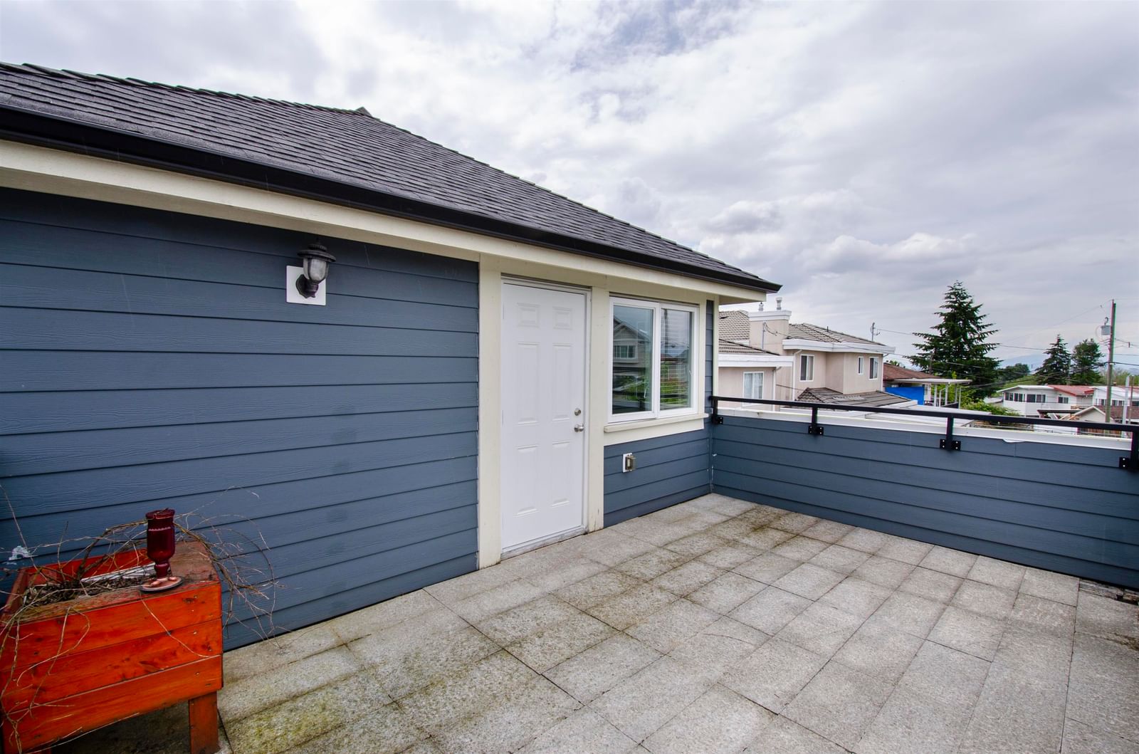 Listing Image 24