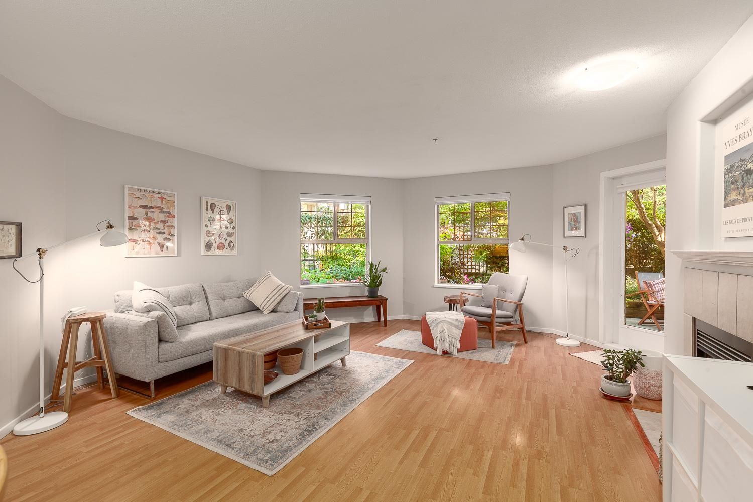Listing Image 10