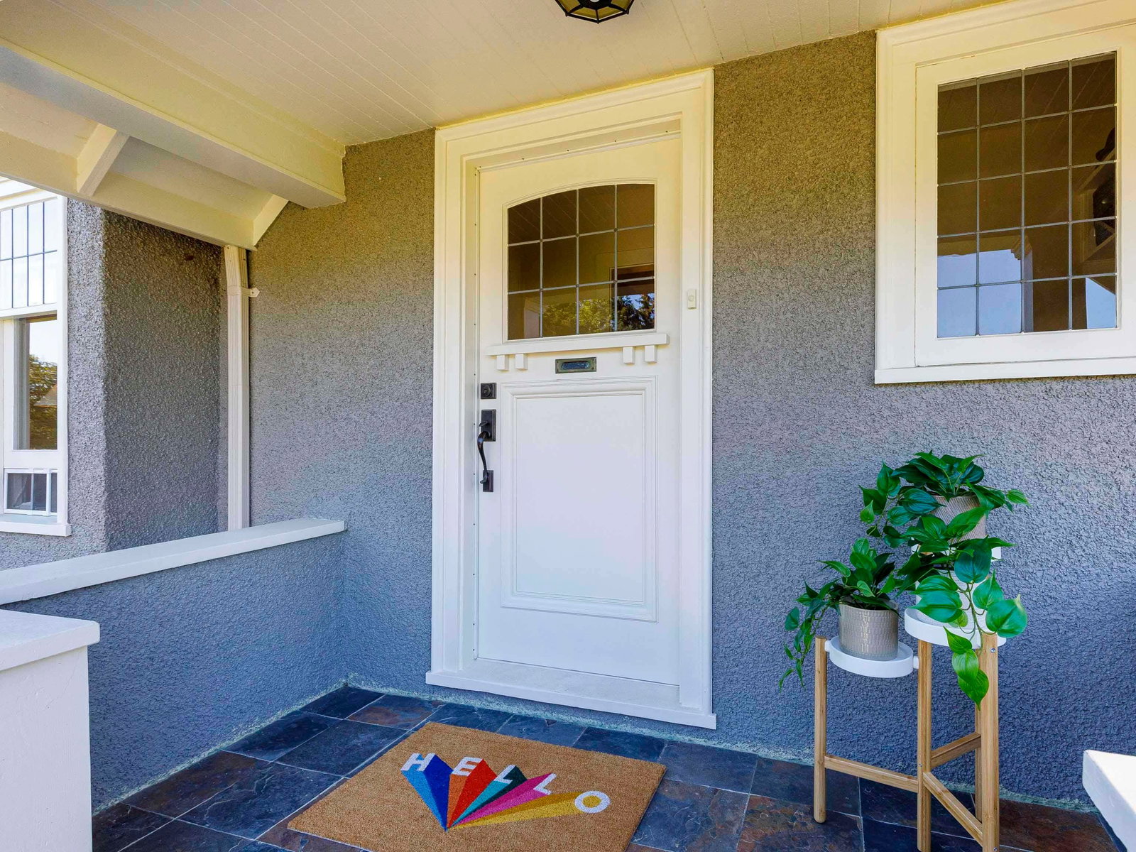 Listing Image 4