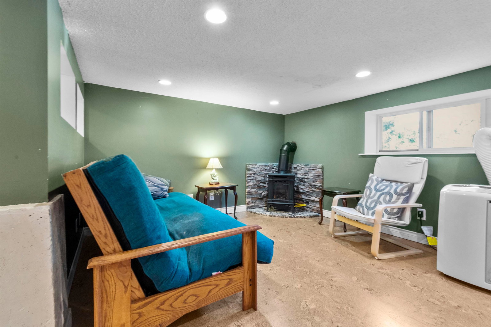 Listing Image 19