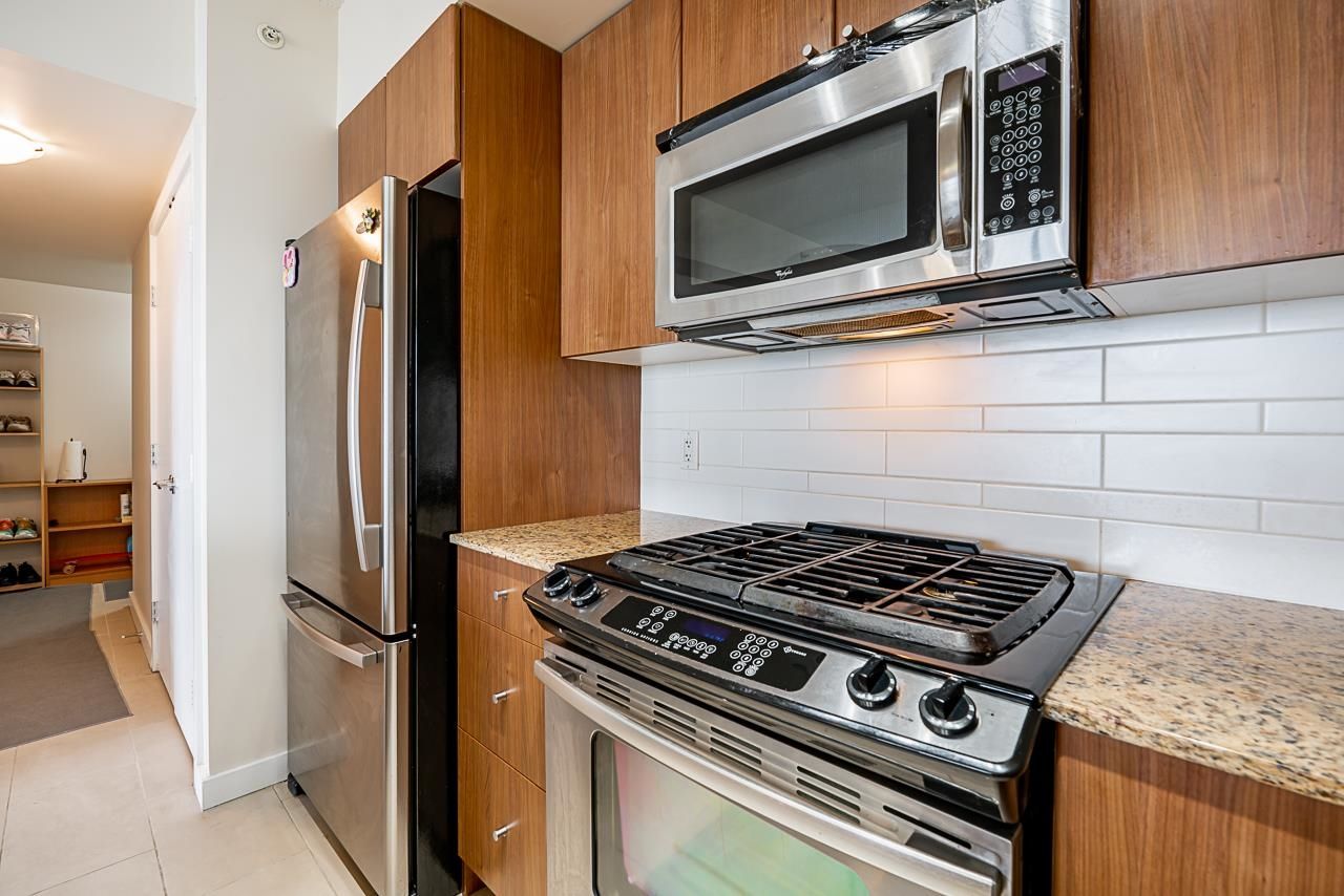 Listing Image 10
