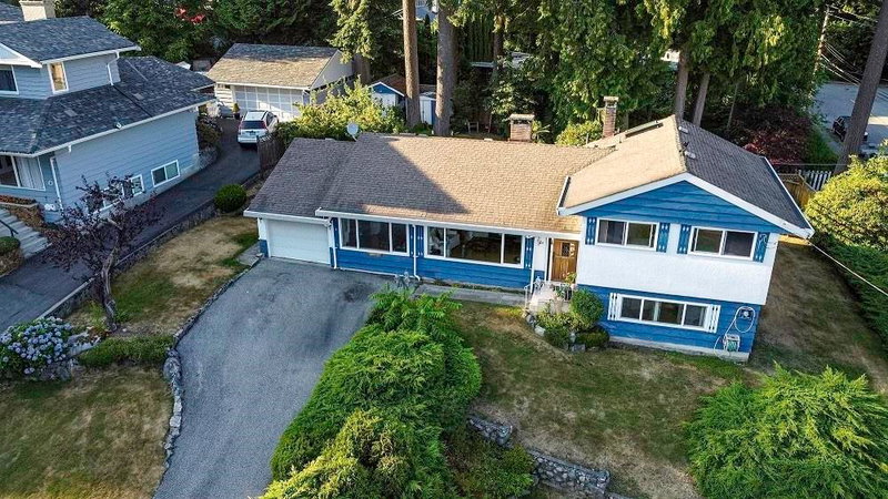 690 Windsor Road, North Vancouver, V7N 1K7 | Image 2