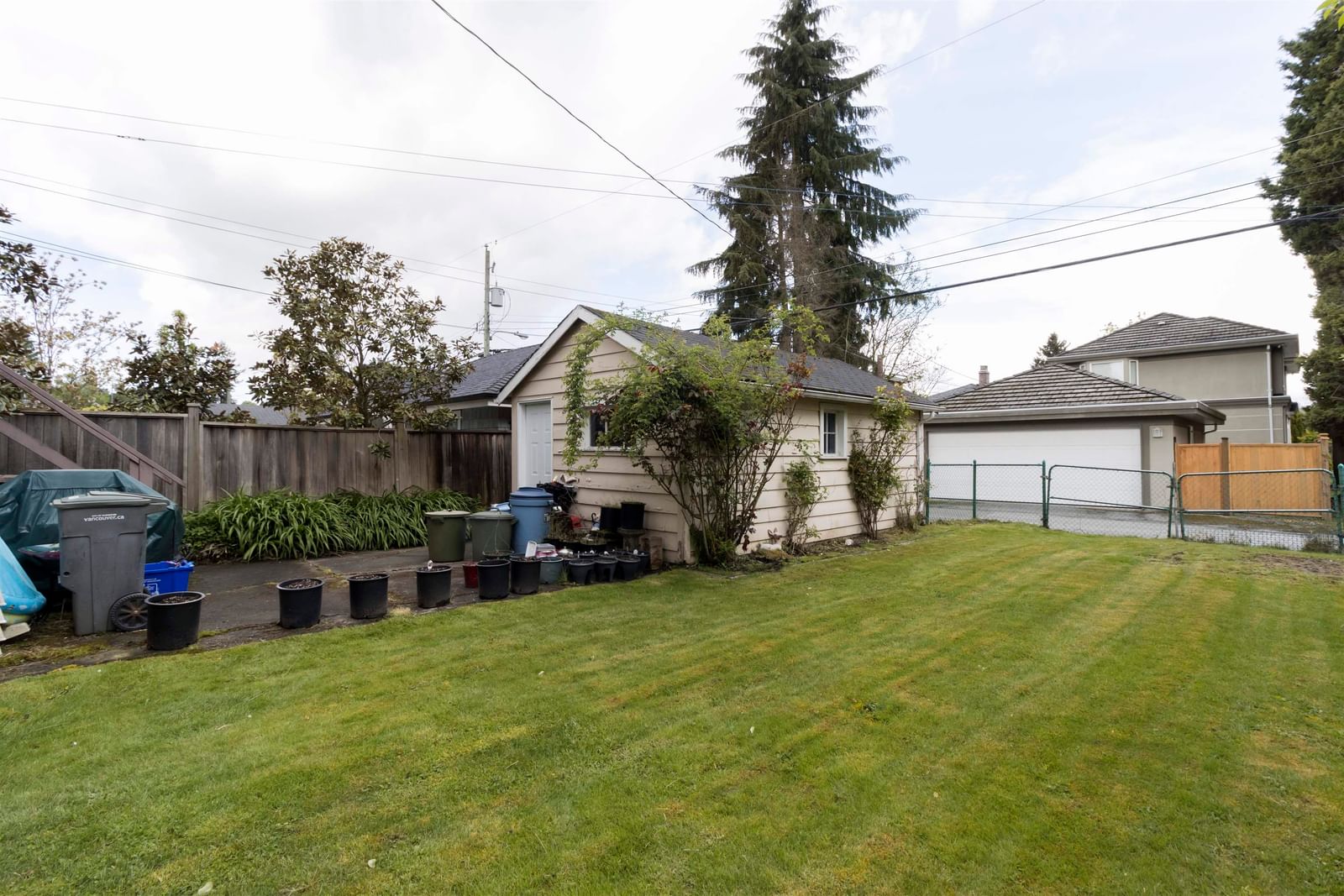 Listing Image 15