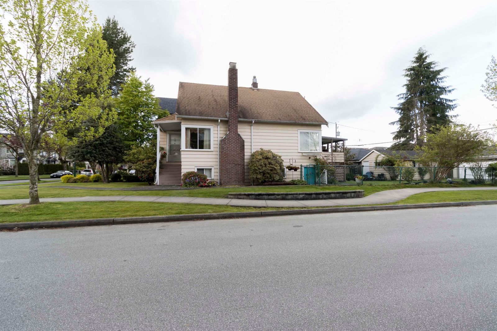 Listing Image 20