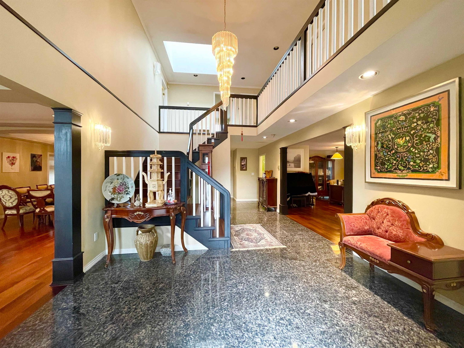 Listing Image 1