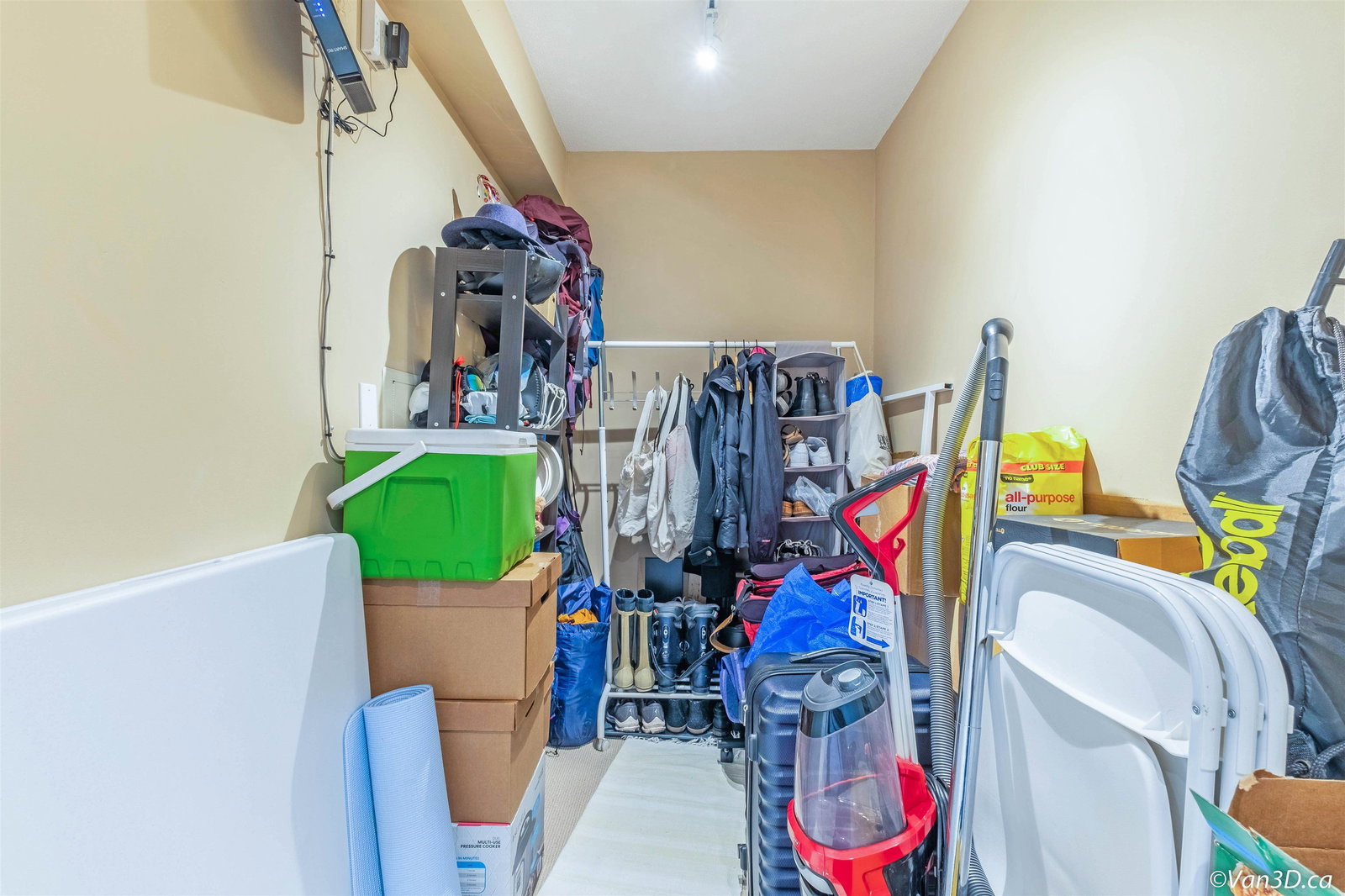 Listing Image 17