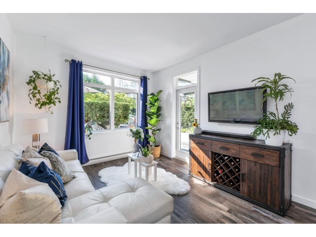 Listing Image 6