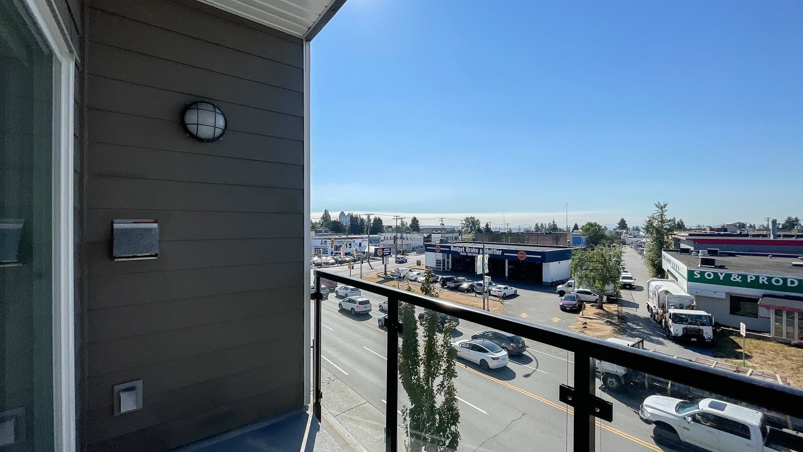 Listing Image 17