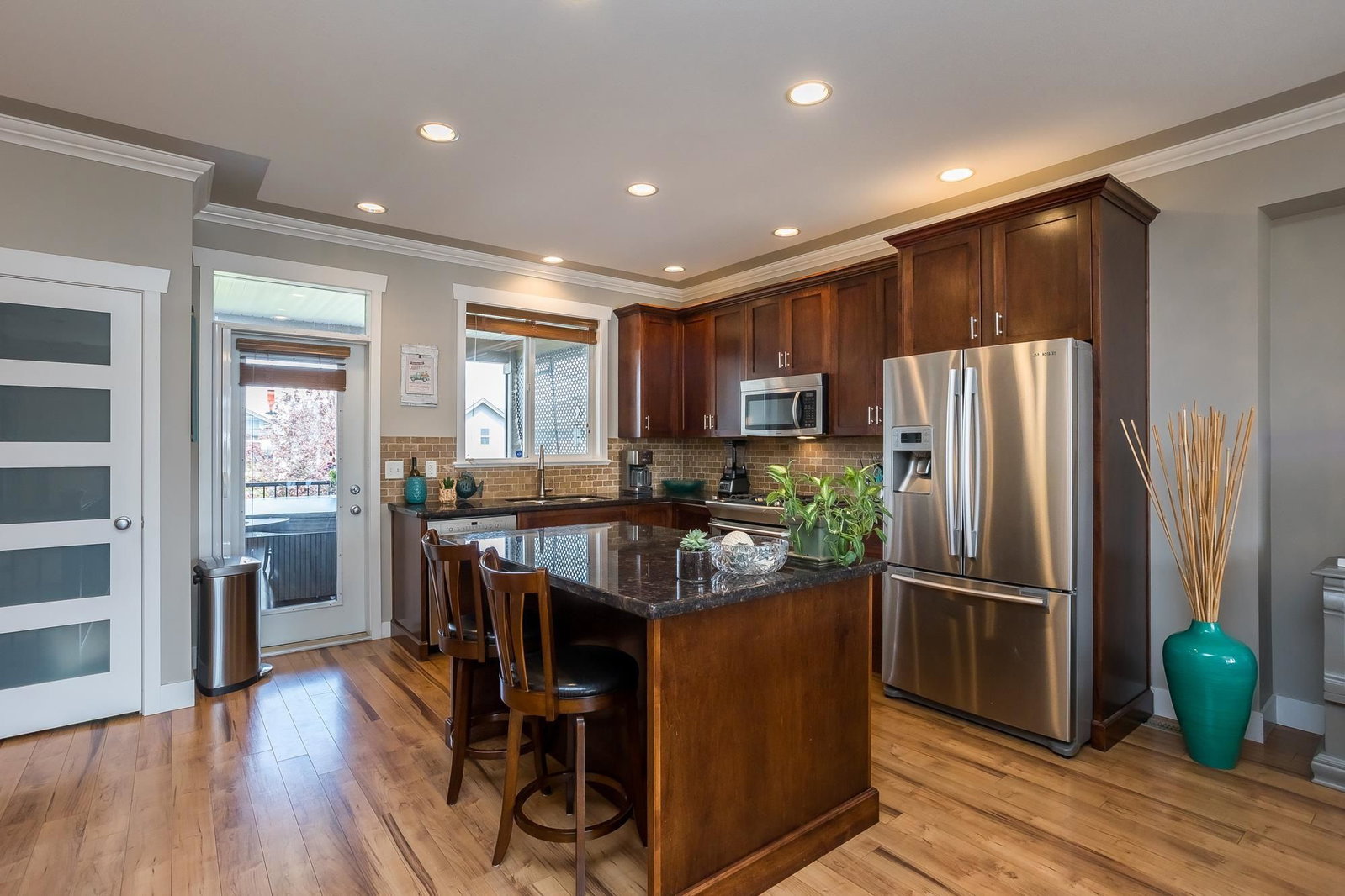 Listing Image 9