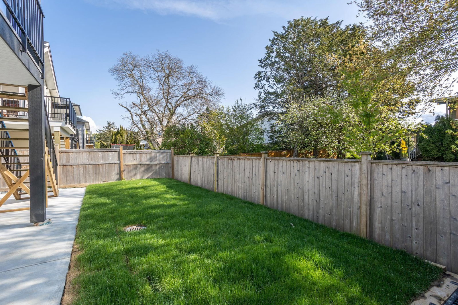 Listing Image 8