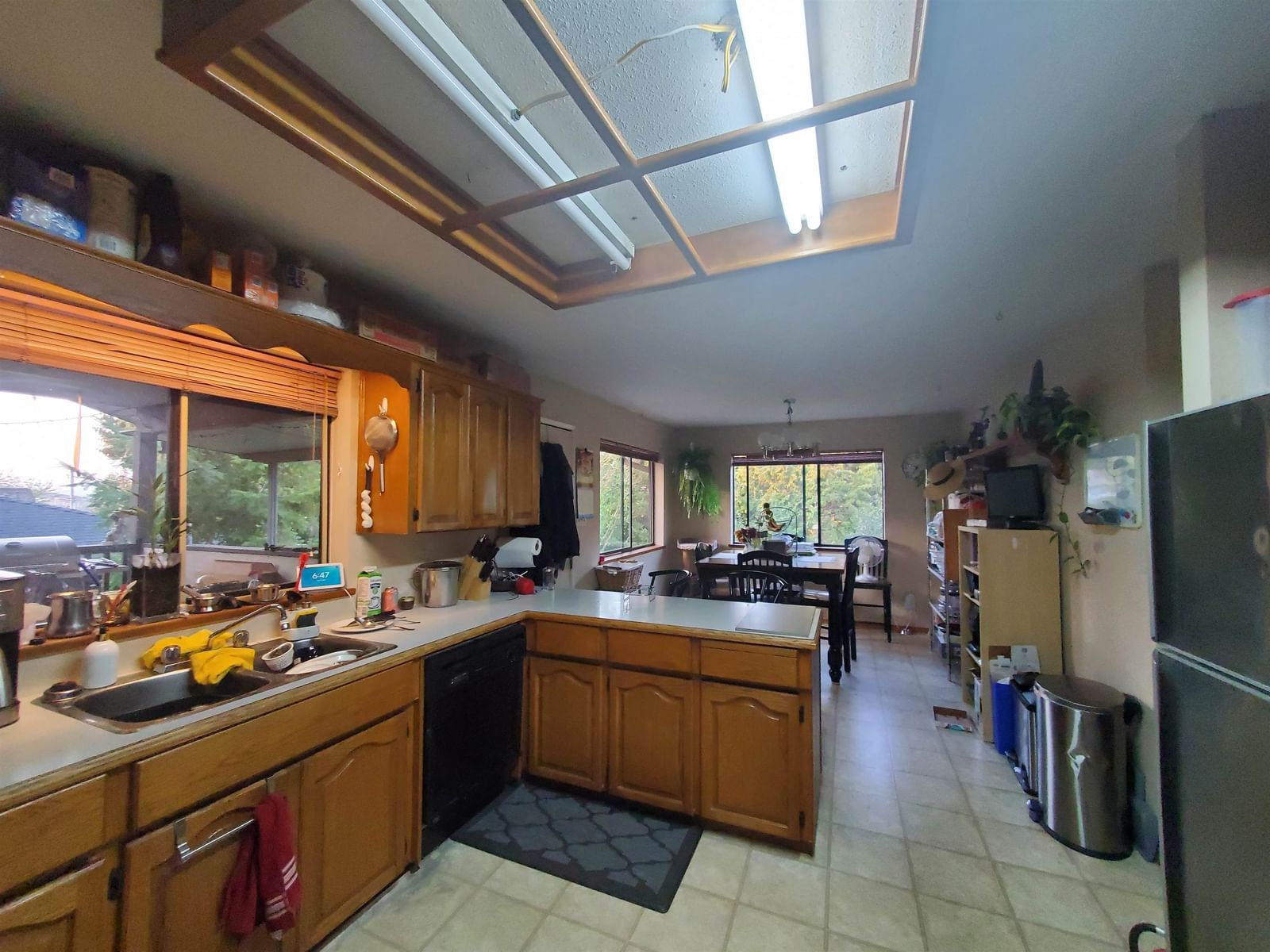 Listing Image 6