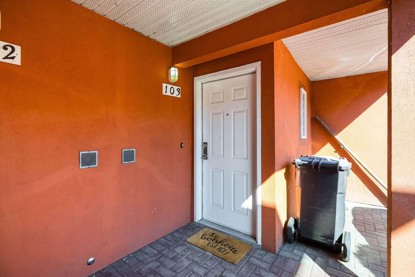 Listing Image 38