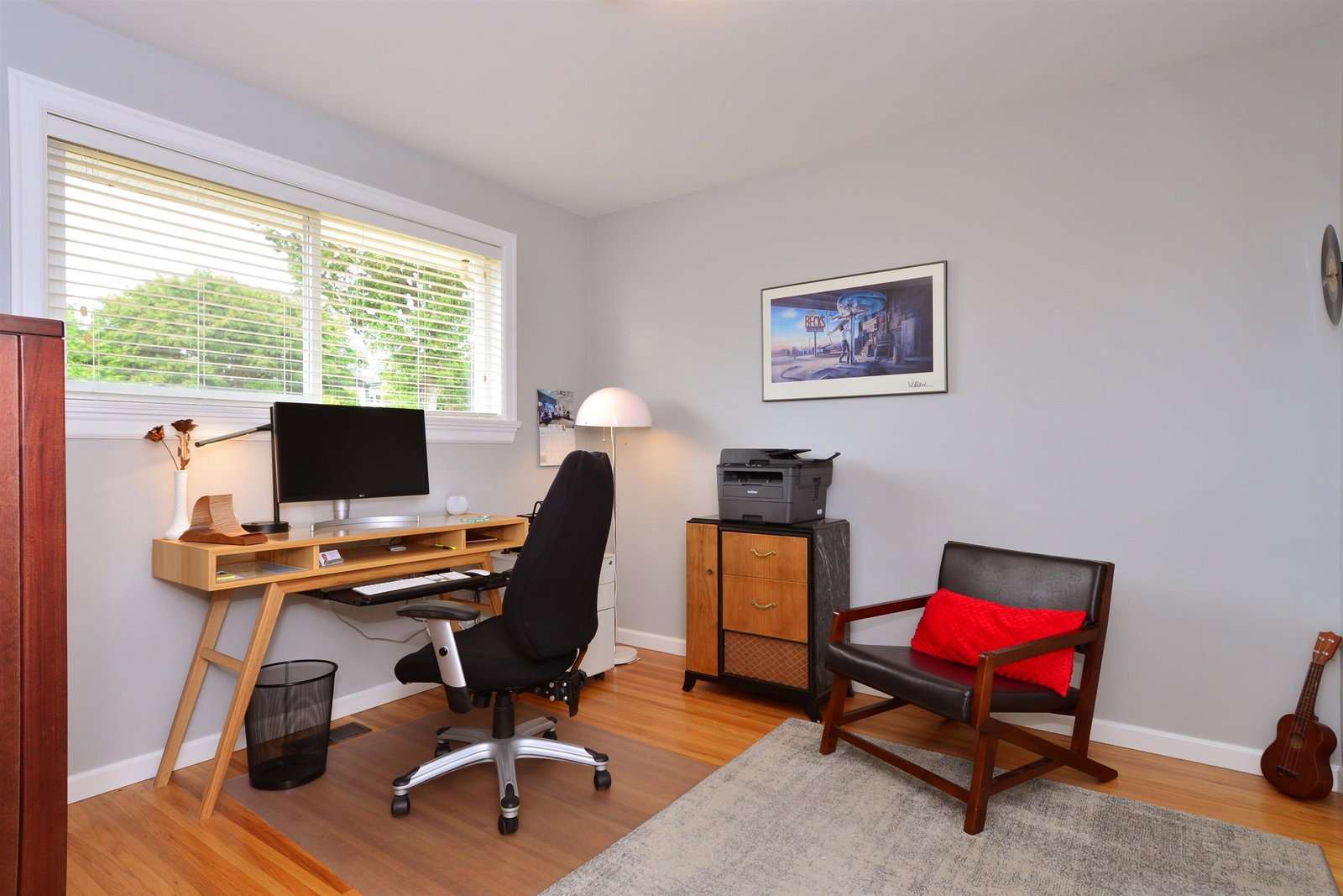 Listing Image 12