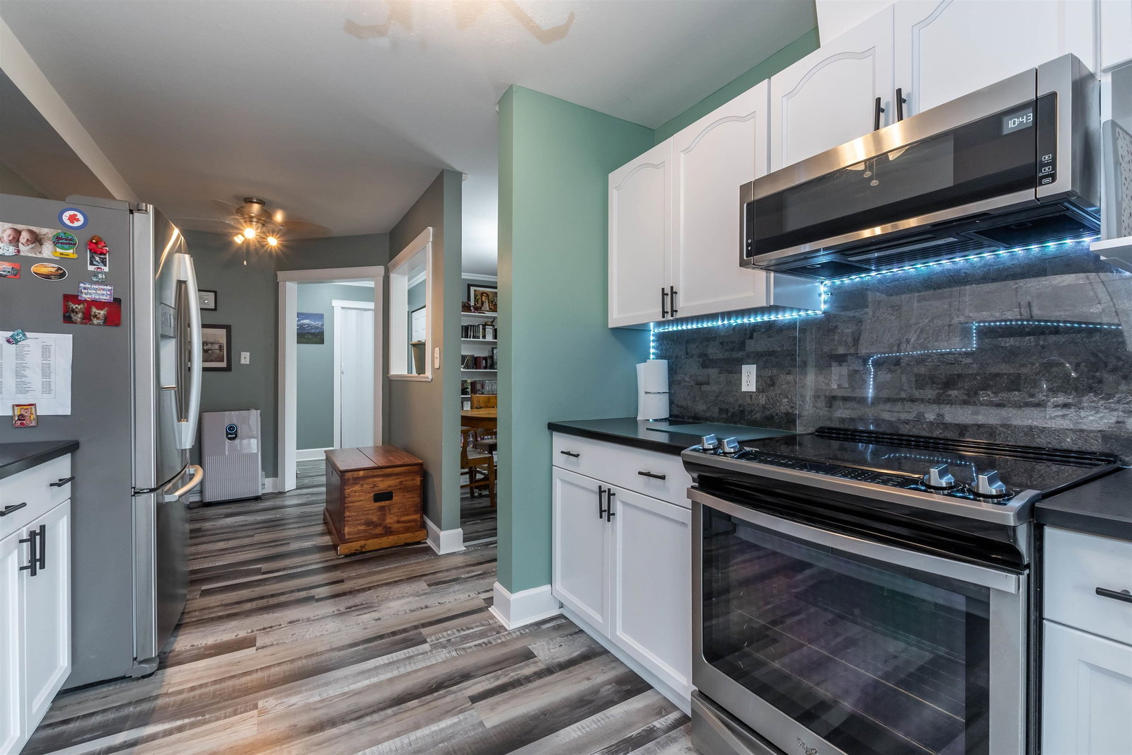 Listing Image 15