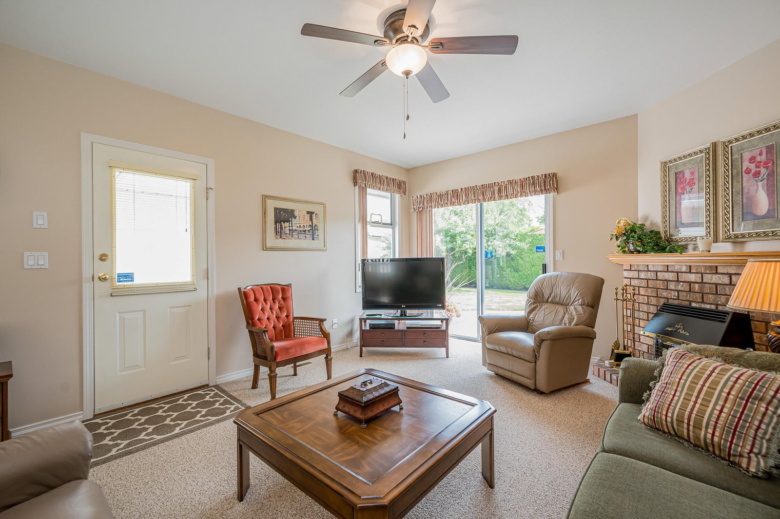 Listing Image 12