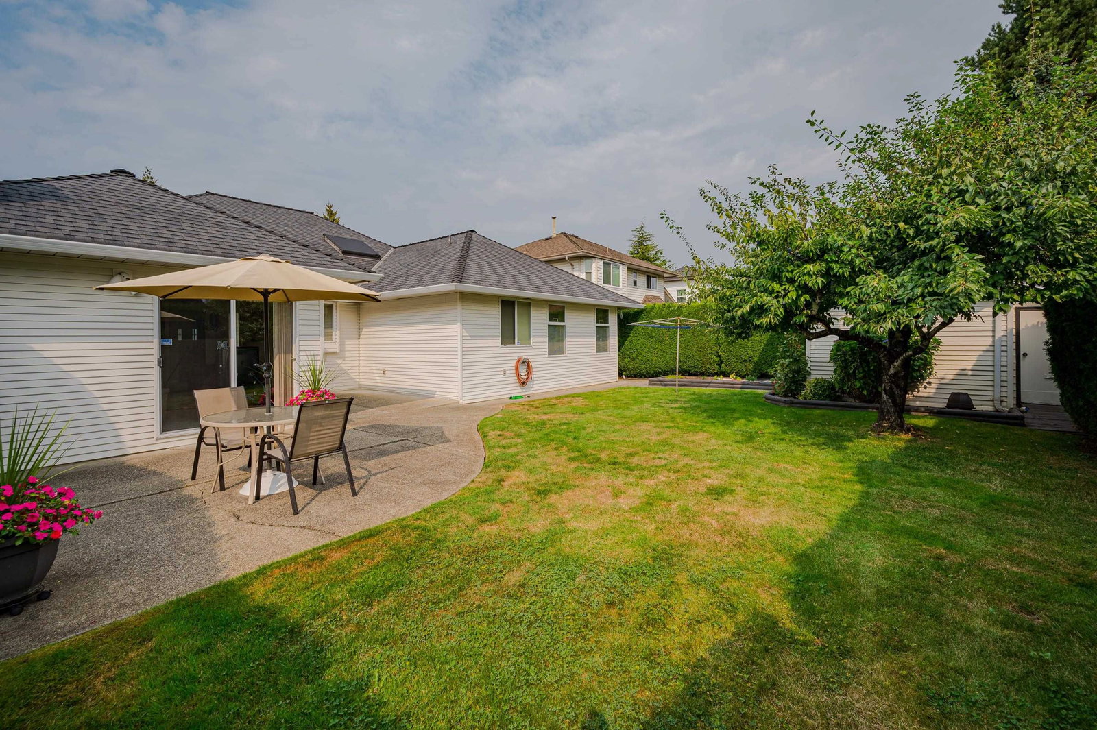 Listing Image 25