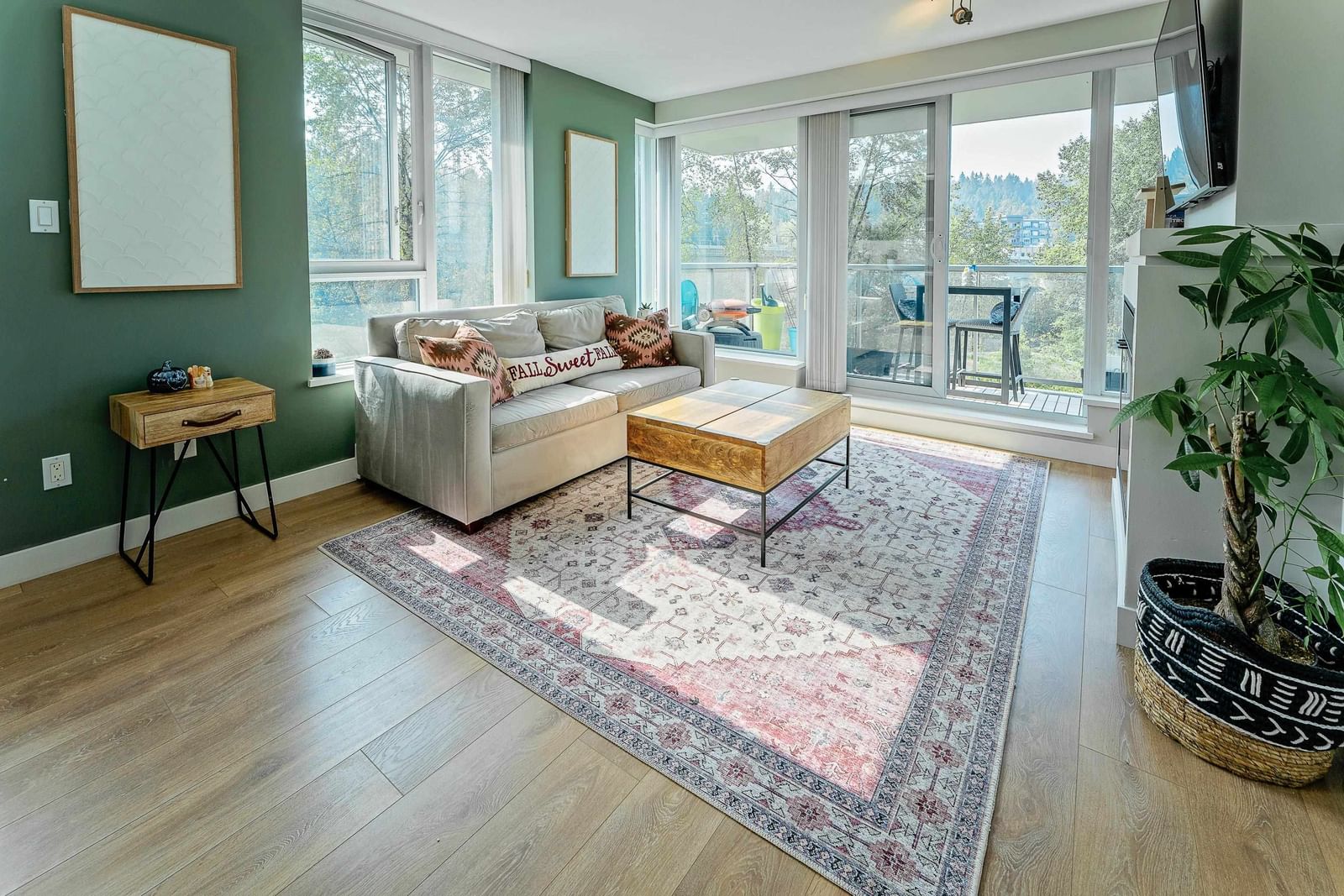 Listing Image 18