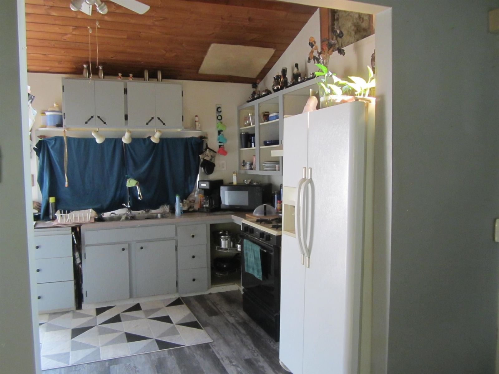 Listing Image 16