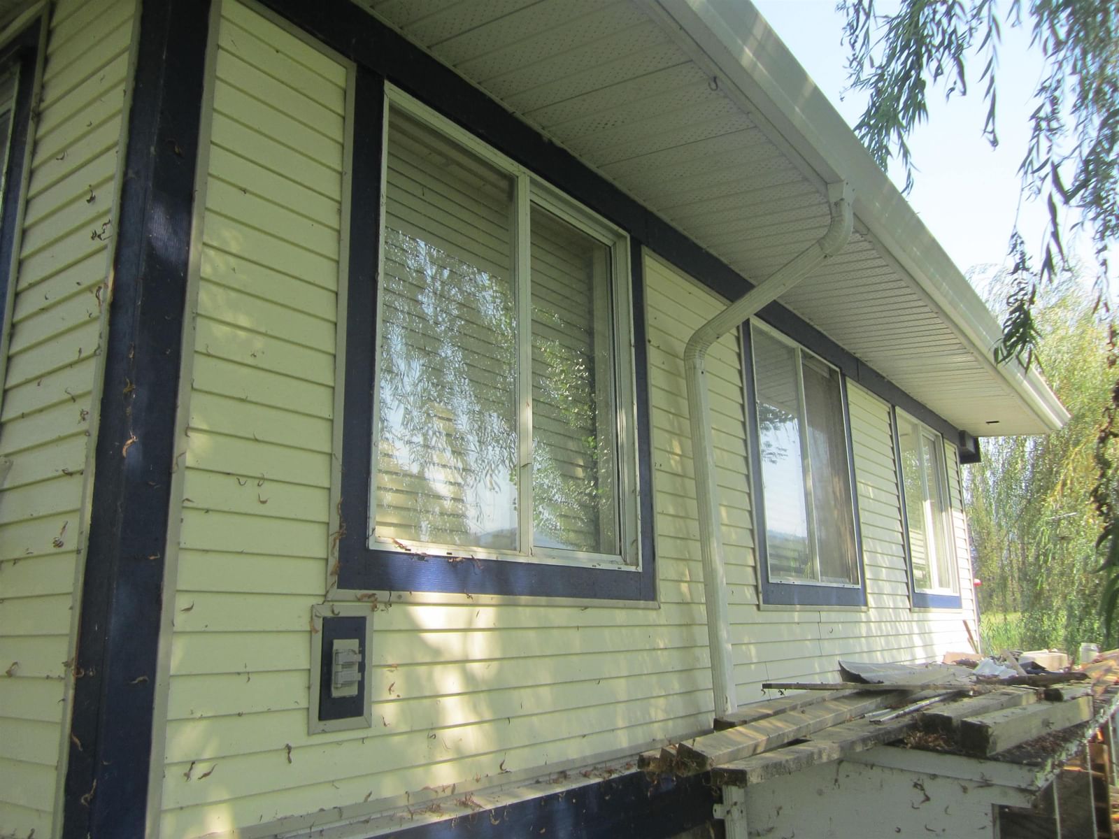 Listing Image 6