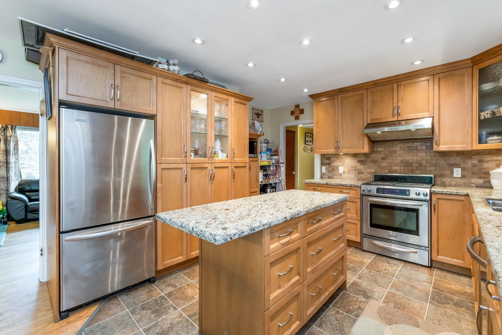 Listing Image 10