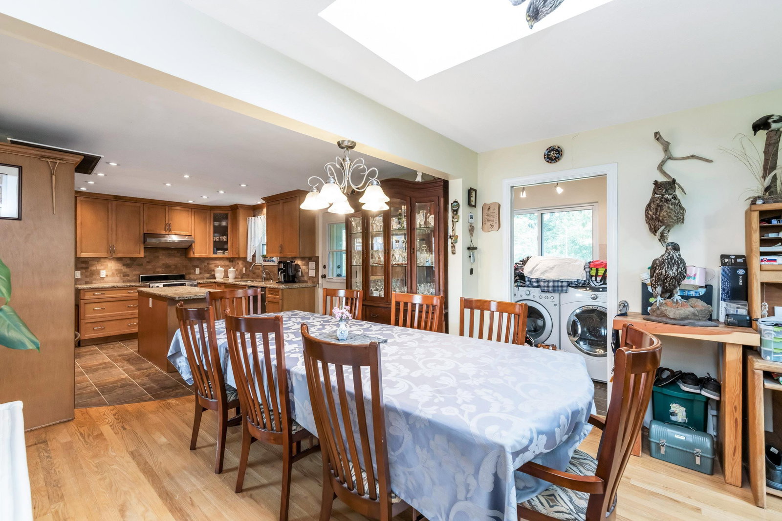 Listing Image 13
