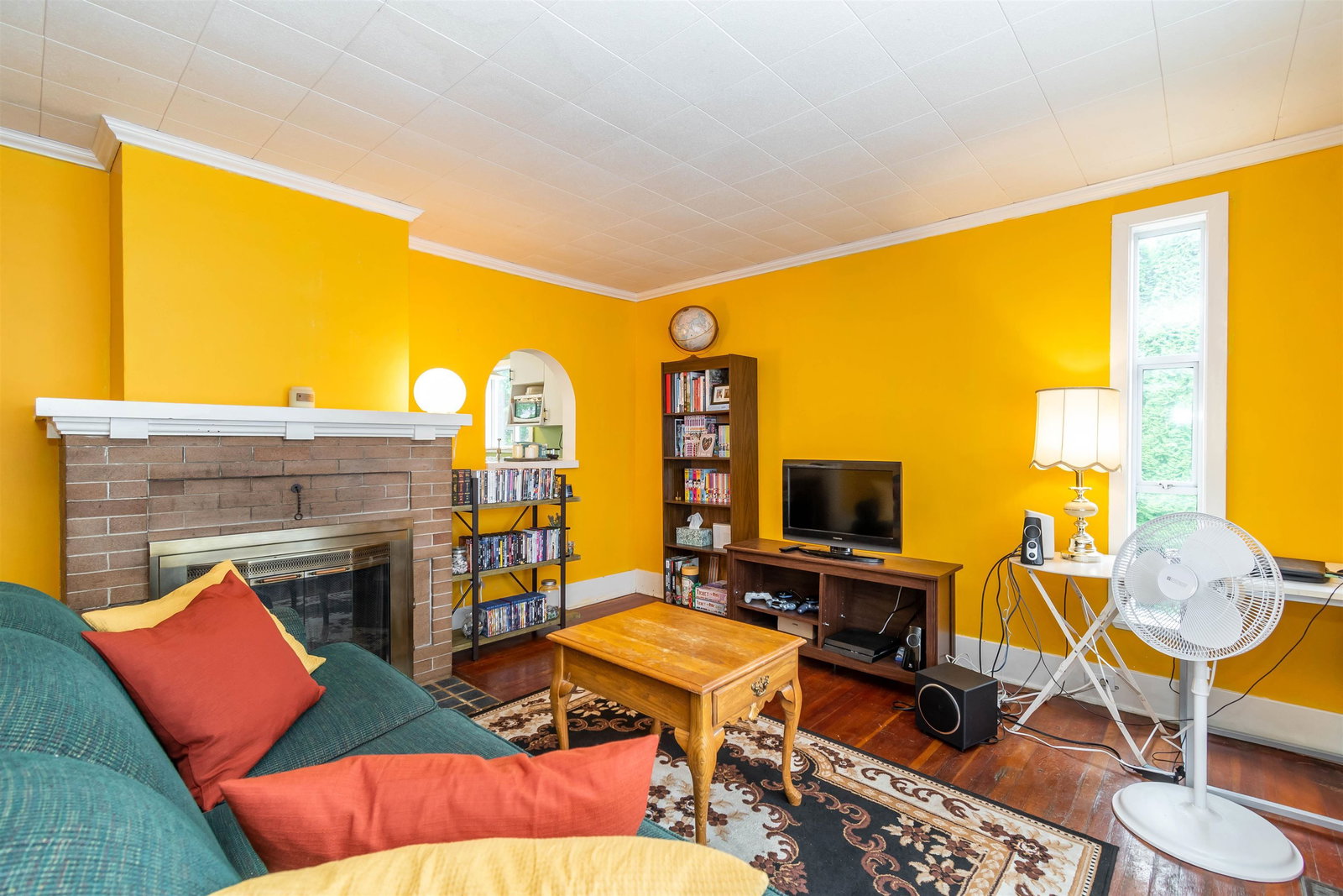 Listing Image 6