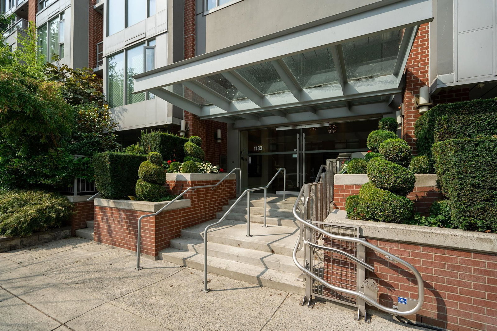 Listing Image 13