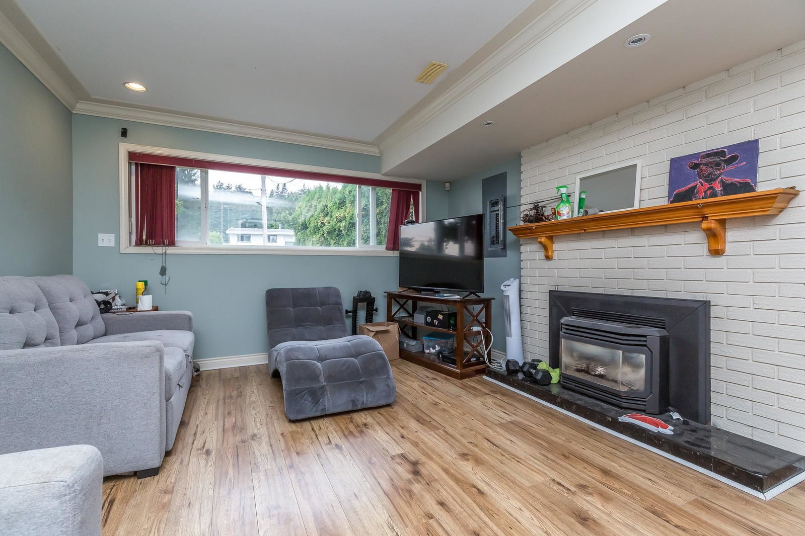 Listing Image 8