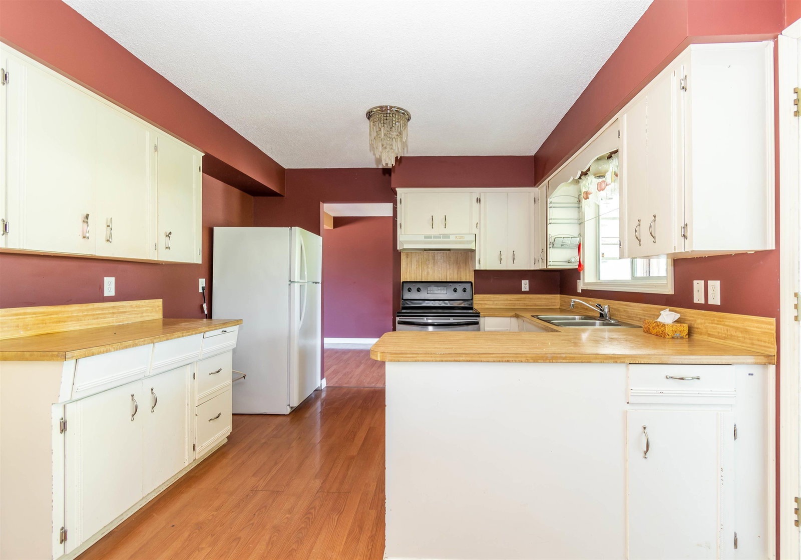 Listing Image 9