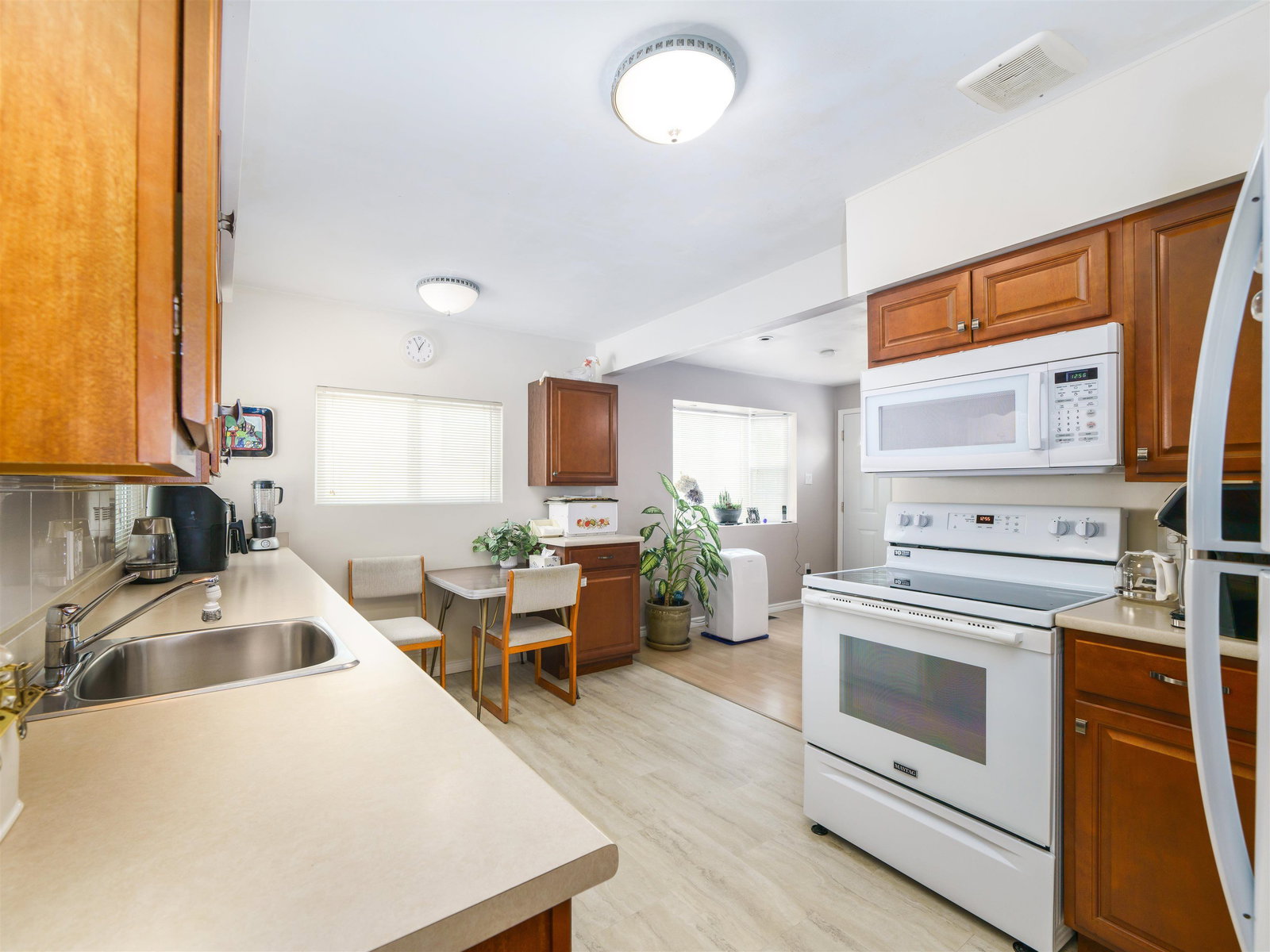 Listing Image 14