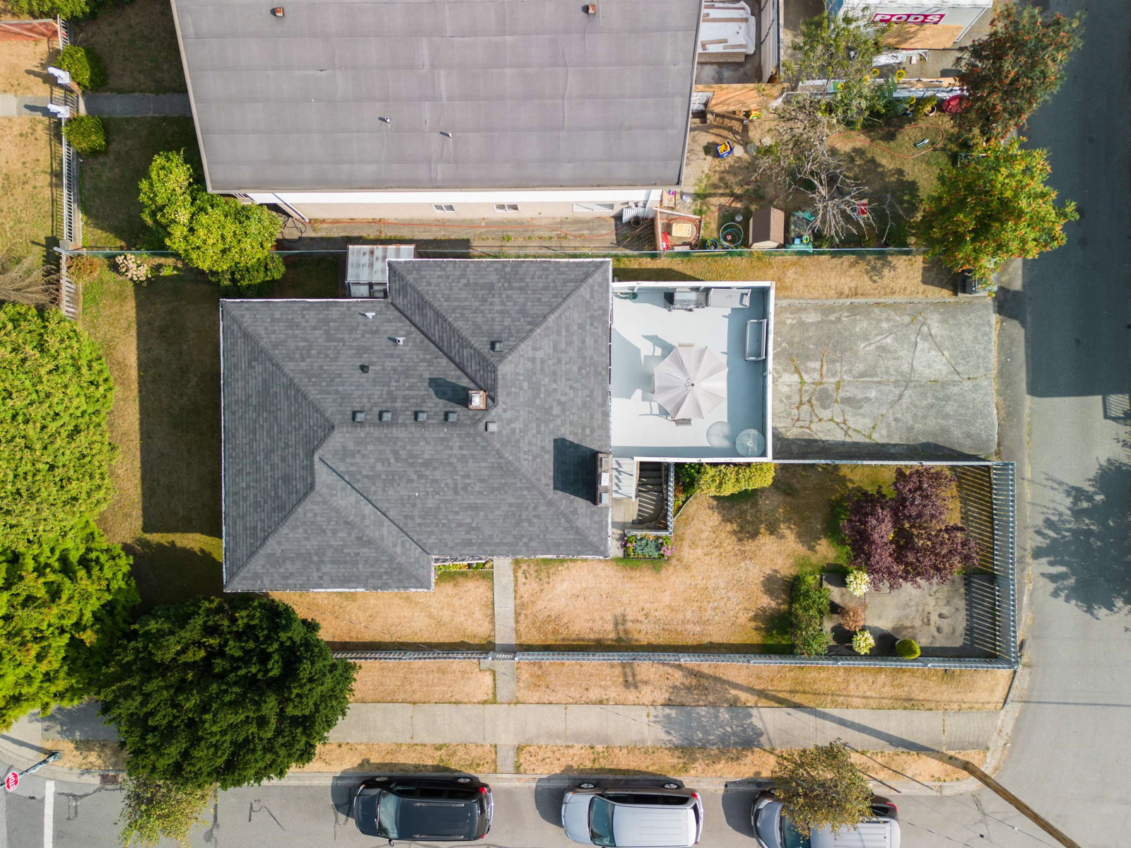 Listing Image 4