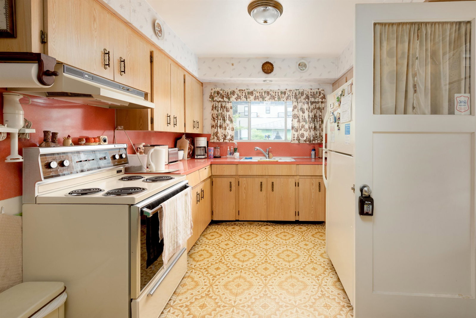 Listing Image 8