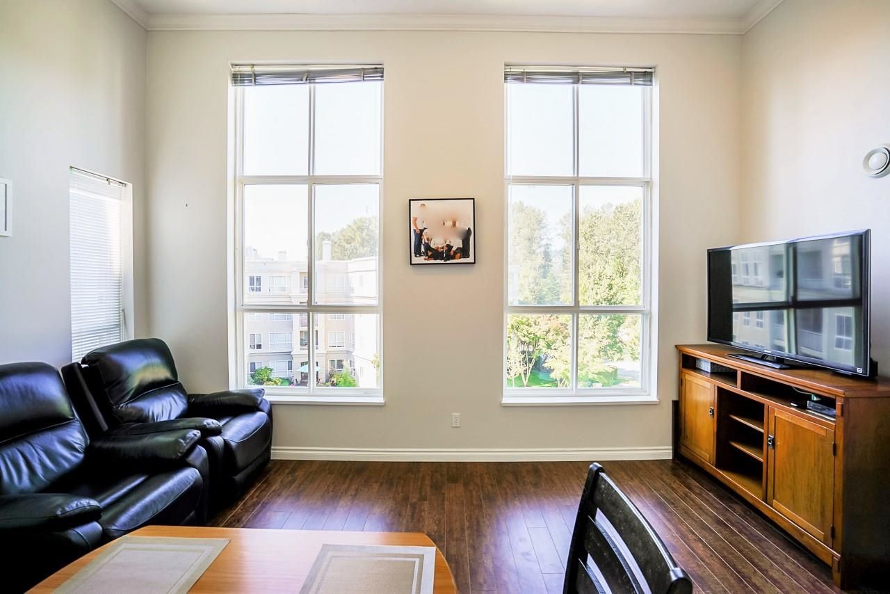 Listing Image 19