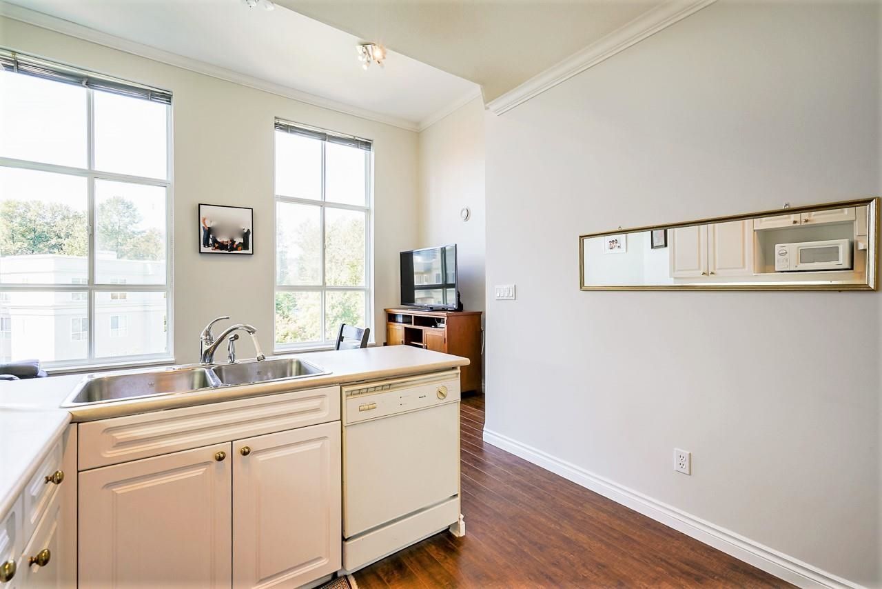 Listing Image 20