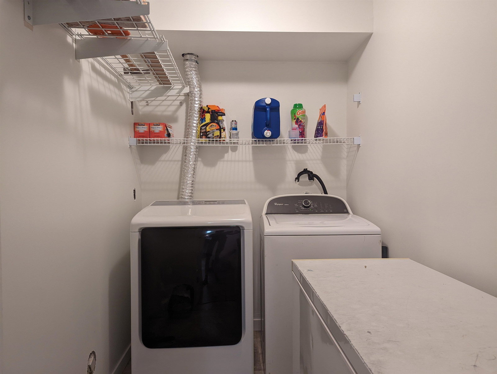 Listing Image 11