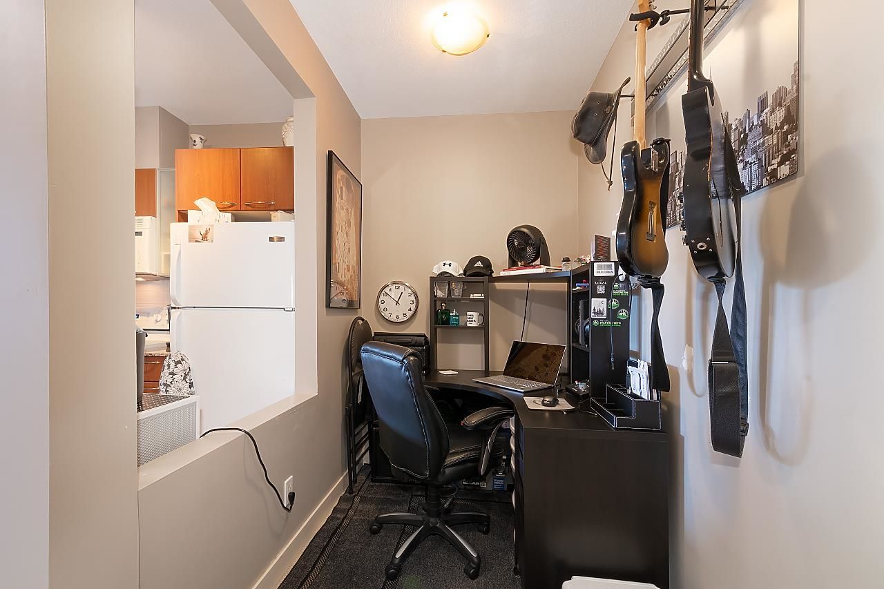 Listing Image 15