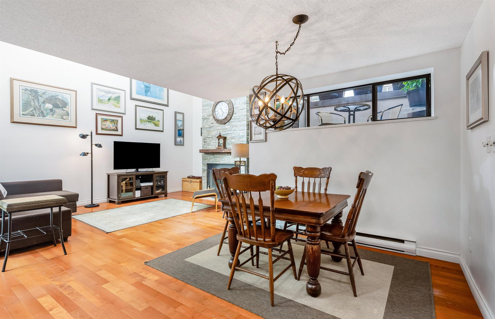 Listing Image 12